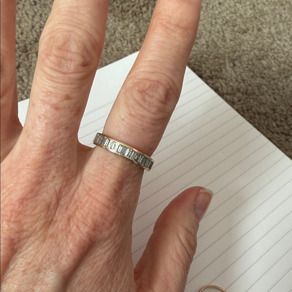 14k gold band with baguette diamonds